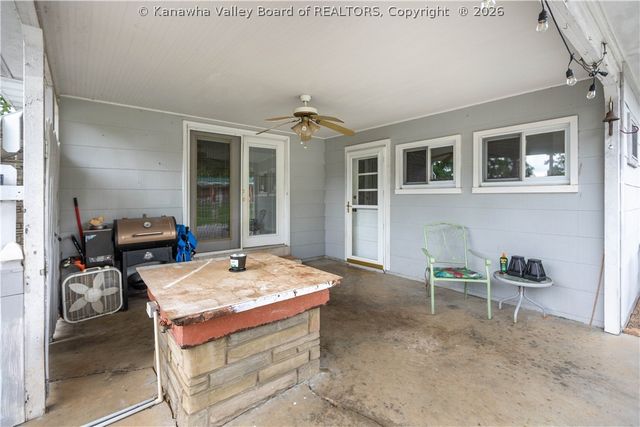 19 Stewart Park, Cross Lanes, WV 25313