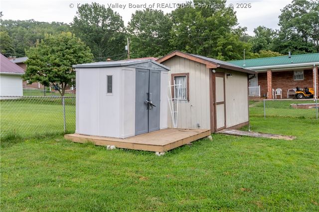 19 Stewart Park, Cross Lanes, WV 25313