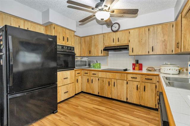 16738 SE 63 LANE, Ocklawaha, FL 32179