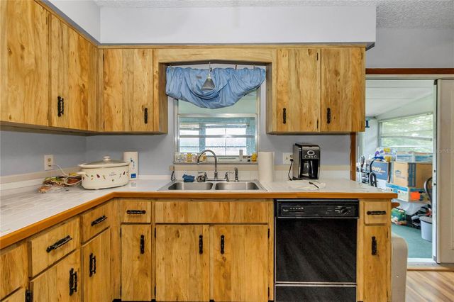 16738 SE 63 LANE, Ocklawaha, FL 32179
