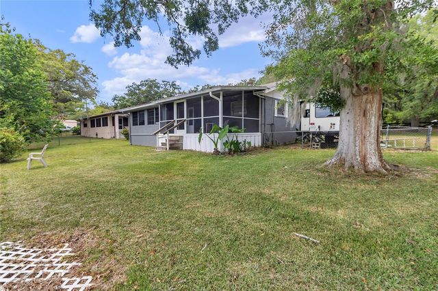 16738 SE 63 LANE, Ocklawaha, FL 32179
