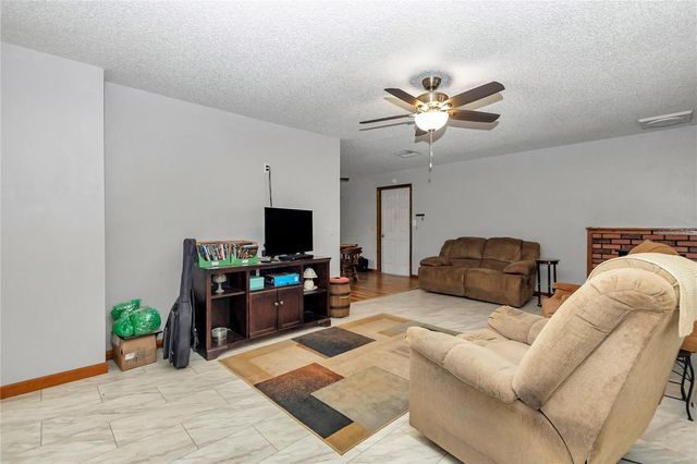 16738 SE 63 LANE, Ocklawaha, FL 32179