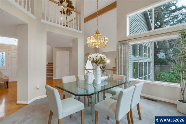 1577 Webster Dr SE, Salem, OR 97302
