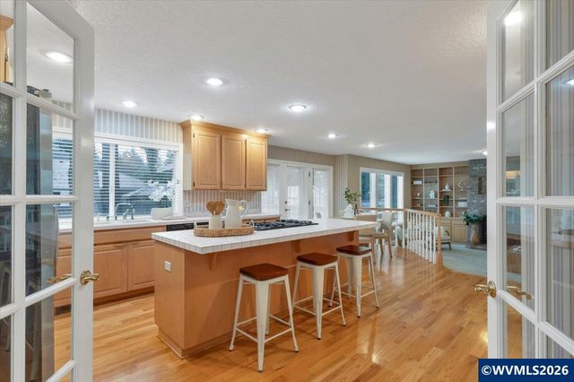 1577 Webster Dr SE, Salem, OR 97302