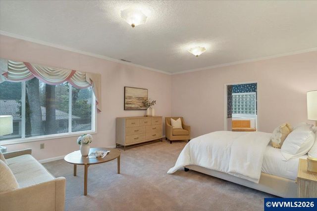 1577 Webster Dr SE, Salem, OR 97302