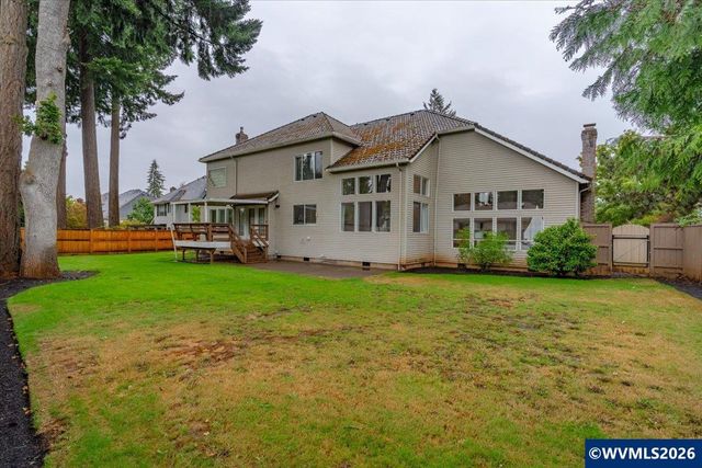 1577 Webster Dr SE, Salem, OR 97302