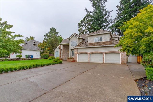 1577 Webster Dr SE, Salem, OR 97302