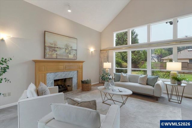 1577 Webster Dr SE, Salem, OR 97302