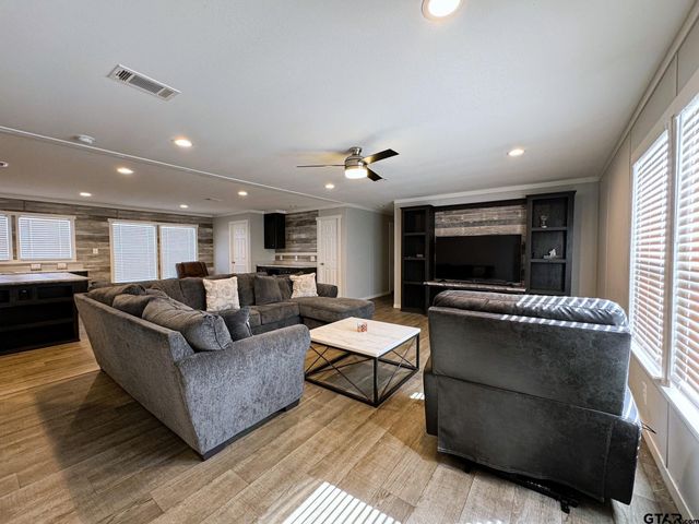 39 CR 1206, Daingerfield, TX 75638