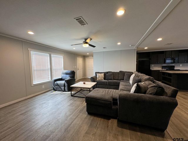 39 CR 1206, Daingerfield, TX 75638
