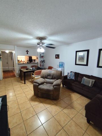19781 SW 114th Avenue 142, Miami, FL 33157