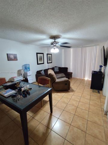 19781 SW 114th Avenue 142, Miami, FL 33157