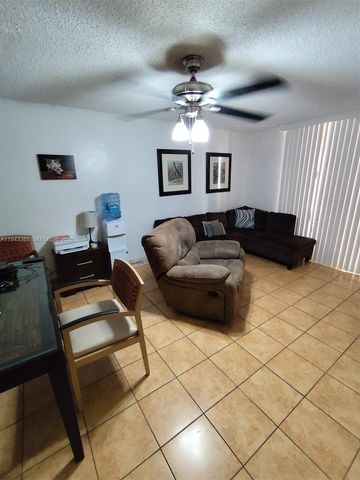 19781 SW 114th Avenue 142, Miami, FL 33157