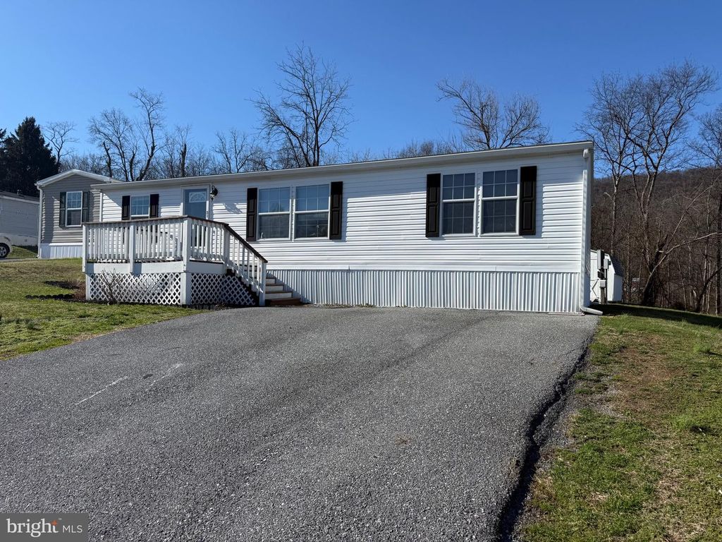 31 SARIA LN, Carlisle, PA 17015