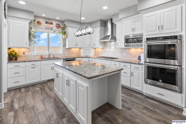 1040 Cady Drive, Arlington, NE 68002