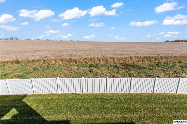 1040 Cady Drive, Arlington, NE 68002
