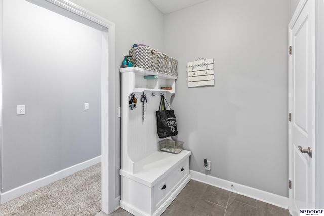 1040 Cady Drive, Arlington, NE 68002