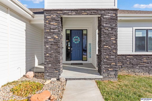 1040 Cady Drive, Arlington, NE 68002