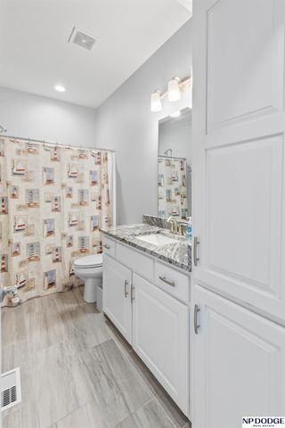 1040 Cady Drive, Arlington, NE 68002