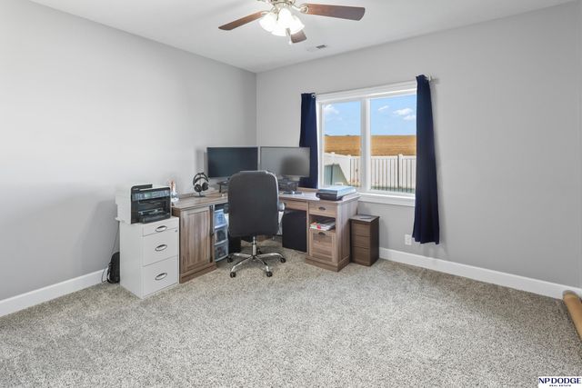 1040 Cady Drive, Arlington, NE 68002