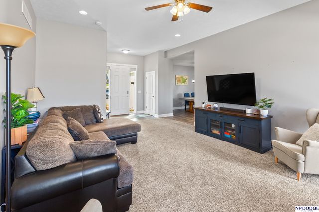 1040 Cady Drive, Arlington, NE 68002