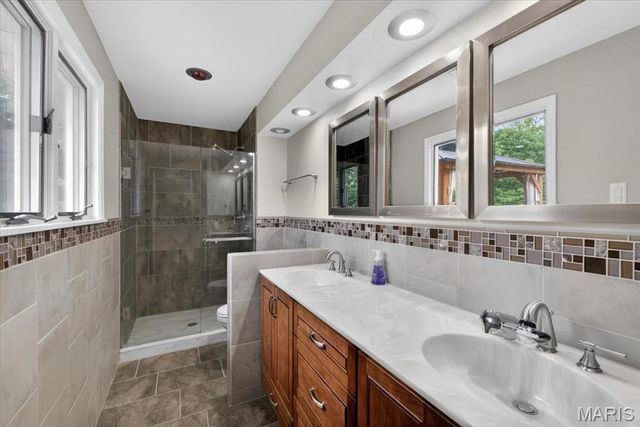 18506 Royal Drive, Warrenton, MO 63383