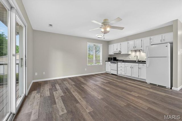18506 Royal Drive, Warrenton, MO 63383