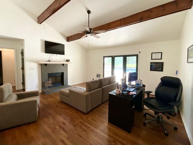 119 Autumn Ln, Tullahoma, TN 37388