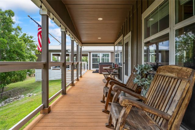 162 Scenic Point, Gainesville, TX 76240