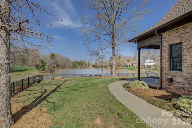 8100 Chaplin Circle, Waxhaw, NC 28173