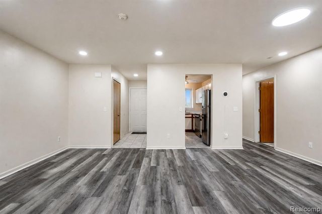 42739 Lilley Pointe Drive, Canton, MI 48187