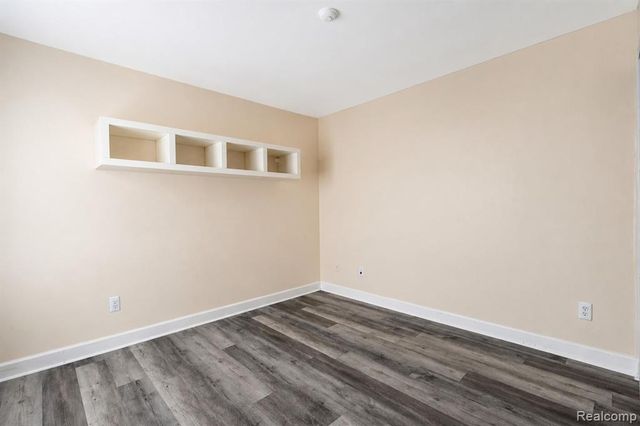 42739 Lilley Pointe Drive, Canton, MI 48187