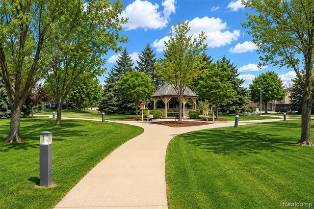 42739 Lilley Pointe Drive, Canton, MI 48187