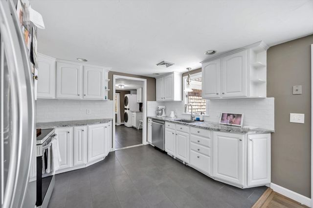 10 Guild Rd, Sandwich, MA 02644