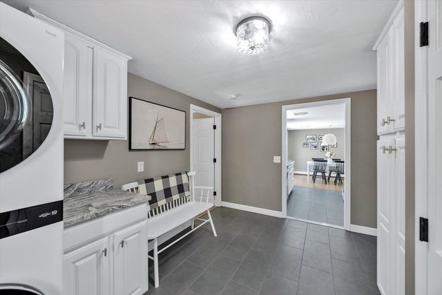 10 Guild Rd, Sandwich, MA 02644