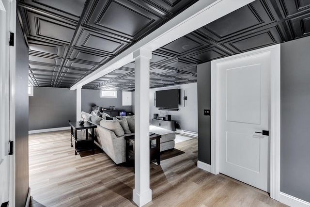 10 Guild Rd, Sandwich, MA 02644