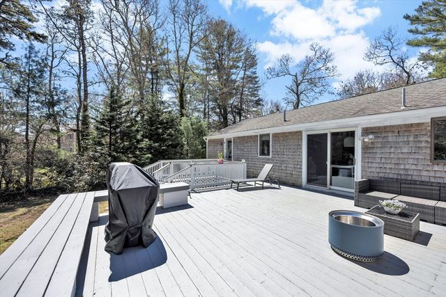 10 Guild Rd, Sandwich, MA 02644