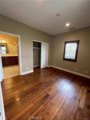 21 Habitat, Irvine, CA 92618