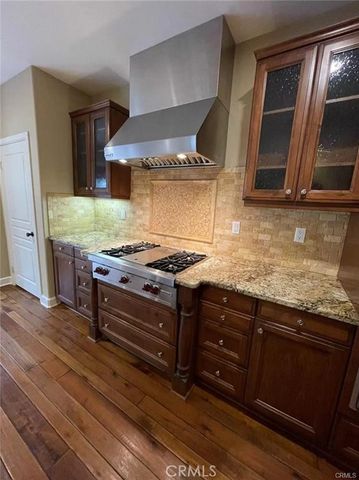 21 Habitat, Irvine, CA 92618