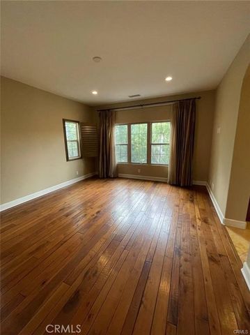 21 Habitat, Irvine, CA 92618