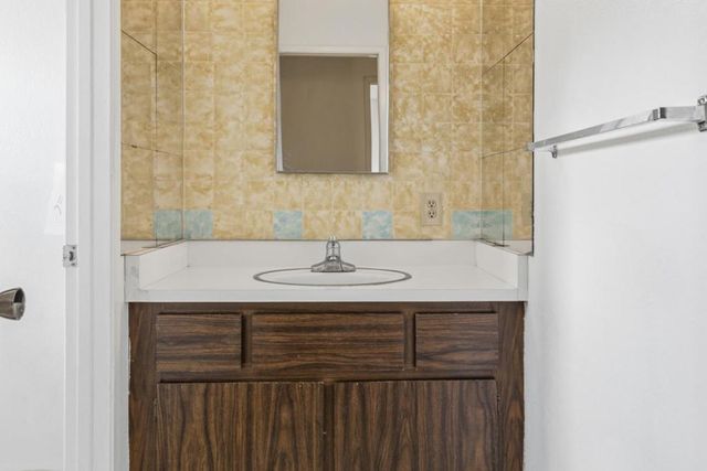 940 B Street, Union City, CA 94587