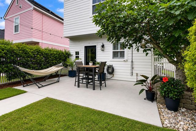 404 Forsythia Avenue, Summerville, SC 29483