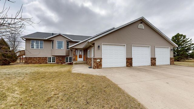 6335 1st Avenue W, Willmar, MN 56201