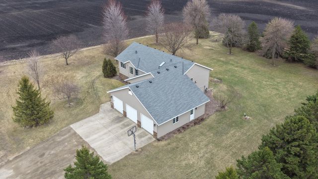 6335 1st Avenue W, Willmar, MN 56201