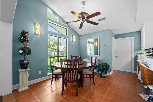 638 Bay Club Drive, Seabrook, TX 77586