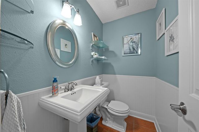 638 Bay Club Drive, Seabrook, TX 77586