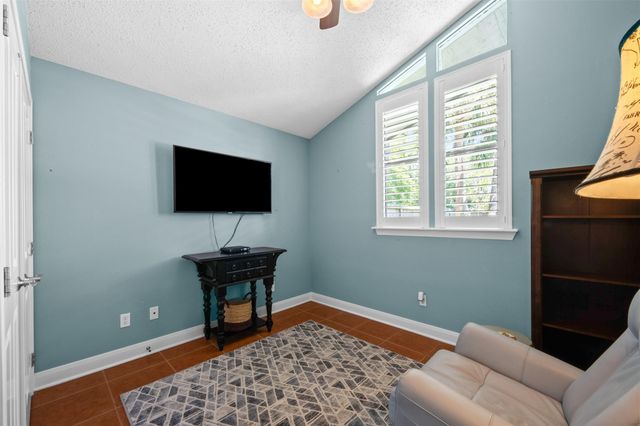 638 Bay Club Drive, Seabrook, TX 77586