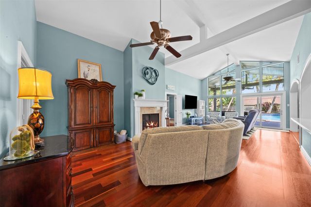 638 Bay Club Drive, Seabrook, TX 77586