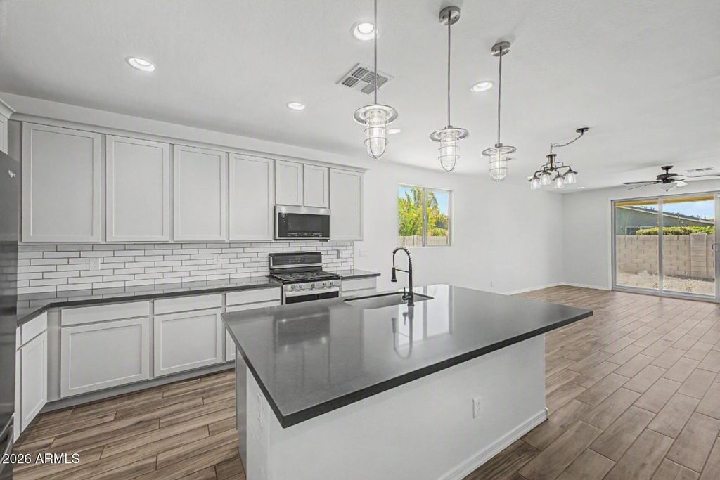 13329 W LARIAT Lane, Peoria, AZ 85383 — photo 4