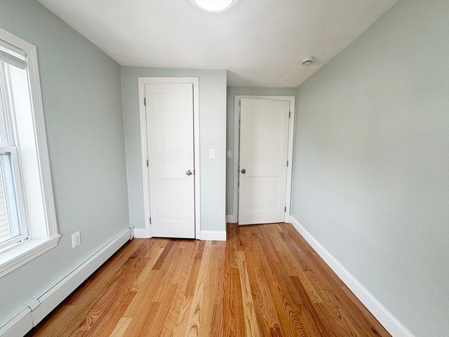 7 Sumner Pl 2, Boston, MA 02128